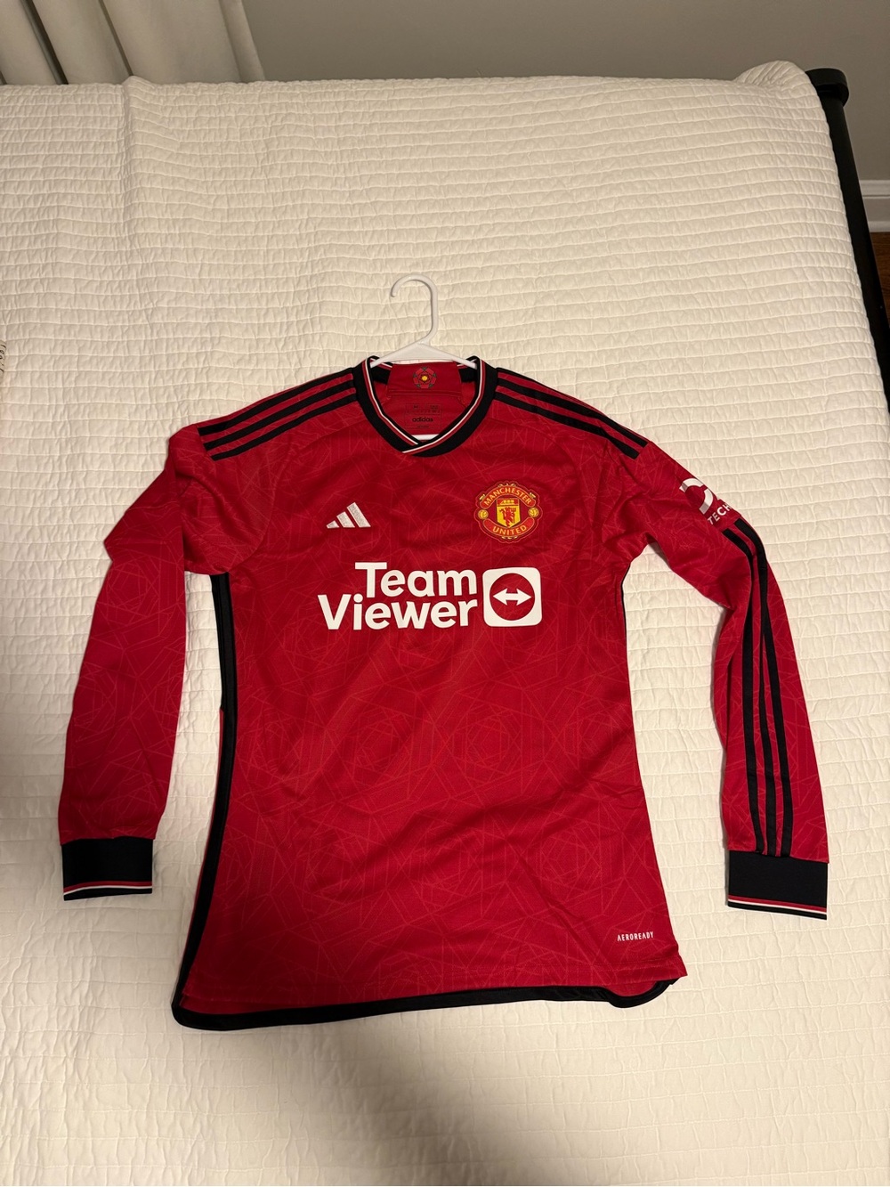 Red long sleeve Manchester United Jersey 2024-25 fan version